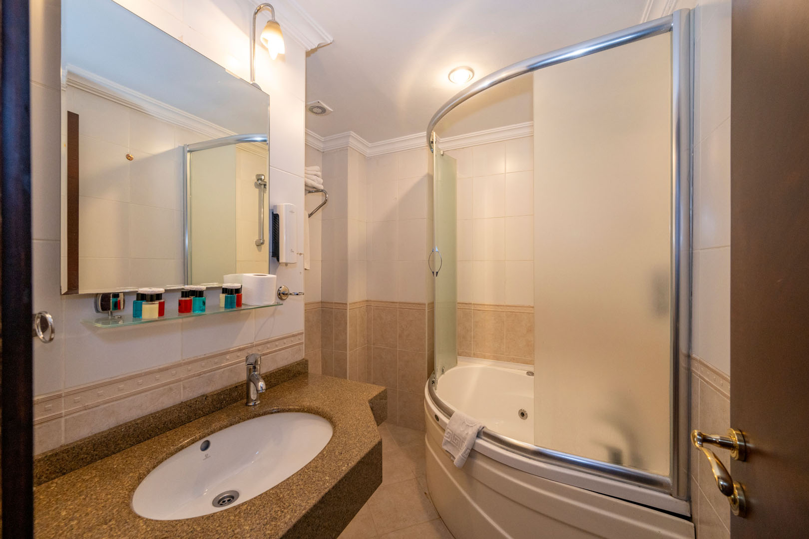 Superior Double Room (4)